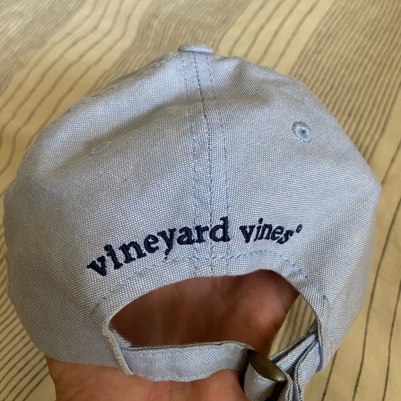 Vineyard Vines 🐳 Blue Hat - Picture 2 of 5